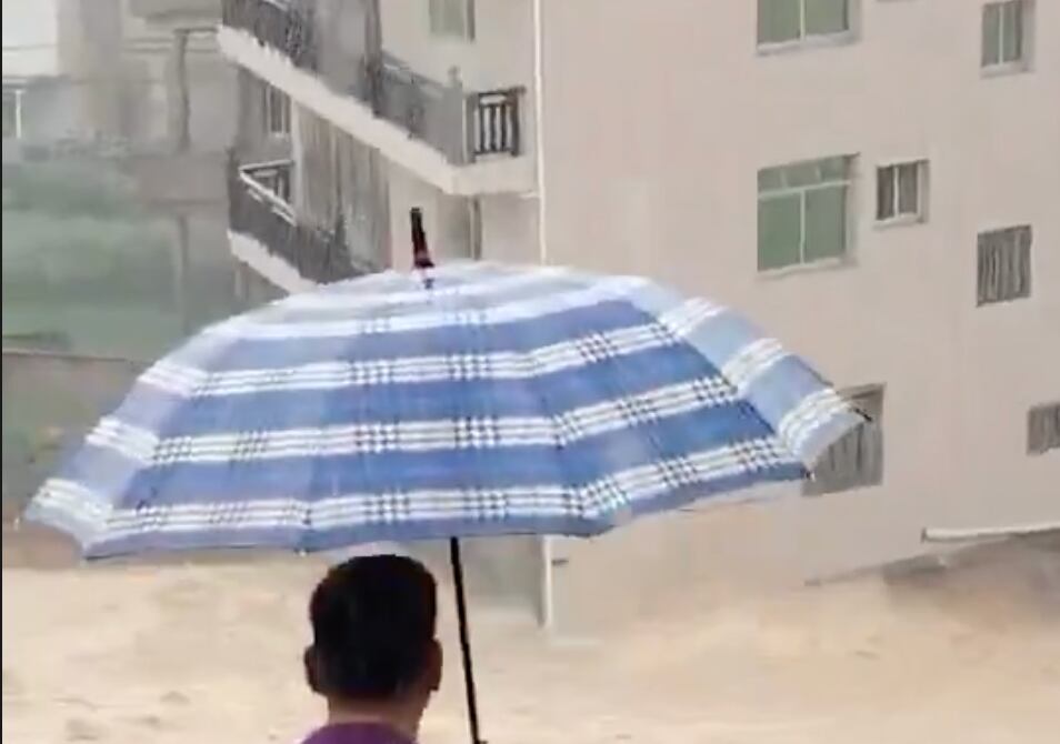 China bajo el agua: Lluvias torrenciales e inundaciones golpean Fujian