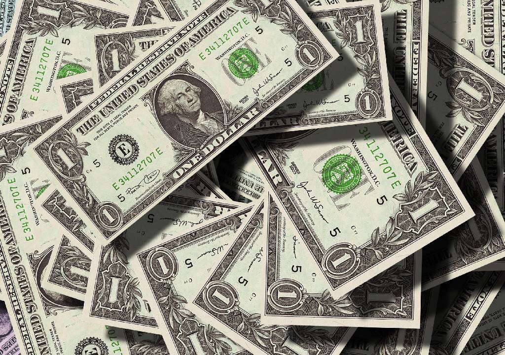 Dólar arriba de los 17 pesos: esto deben saber las familias michoacanas que reciben remesas