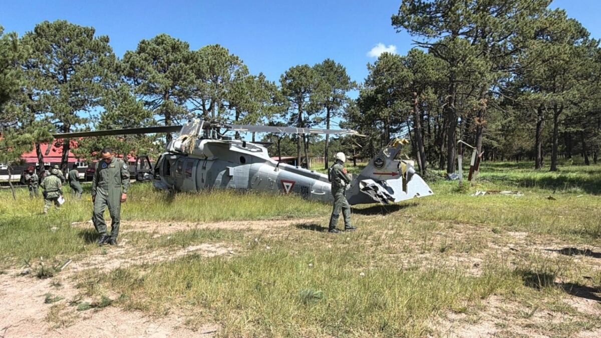 Helicóptero de la Fuerza Aérea de México sufre incidente; hay 7 lesionados