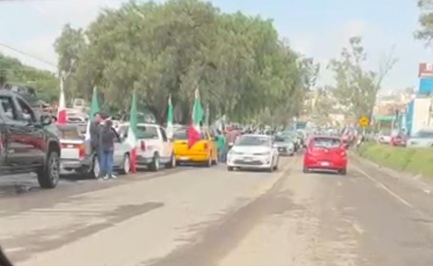 ¡Toma precauciones! Caravana vehicular genera afectaciones viales en Morelia