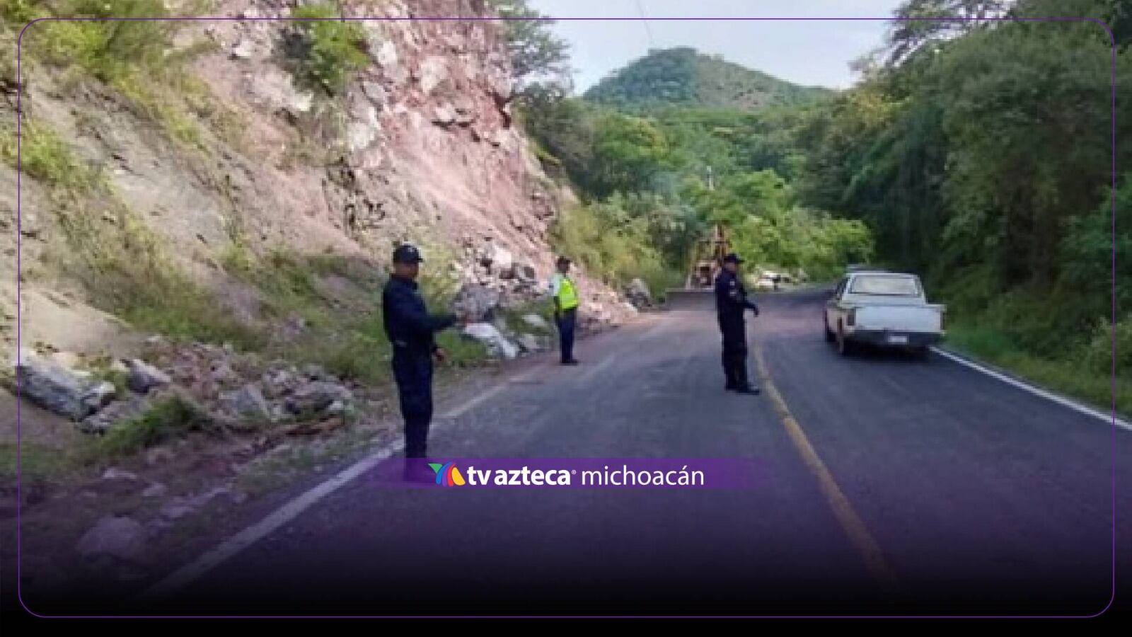Liberan carretera Eréndira–Villa Madero en Nocupétaro tras deslave