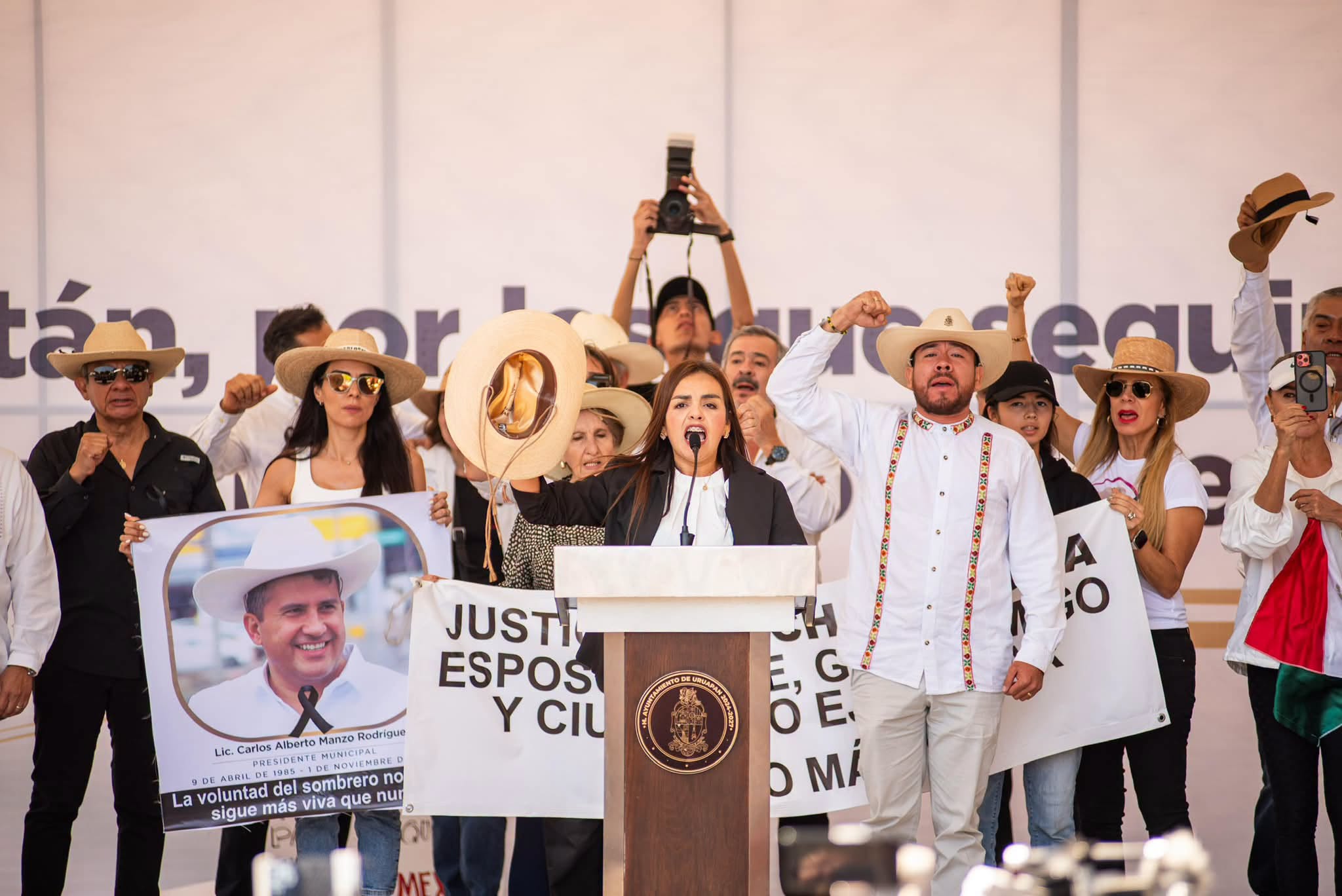 Grecia Quiroz denuncia intento de encarcelarla para recuperar control de Uruapan