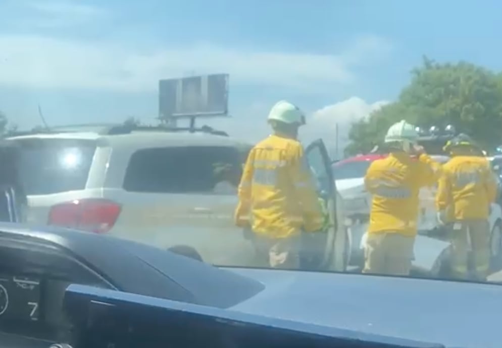 Carambola en la Morelia-Pátzcuaro: chocan al menos 3 vehículos en Santiago Undameo