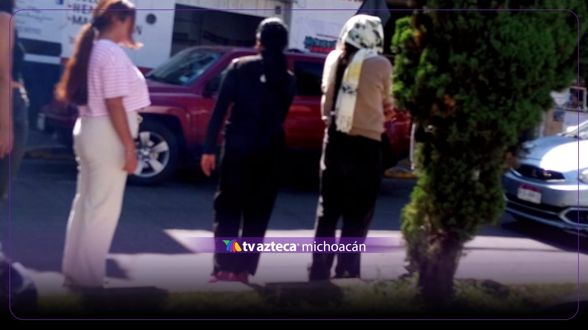 Normalistas realizan boteo en avenida Siervo de la Nación