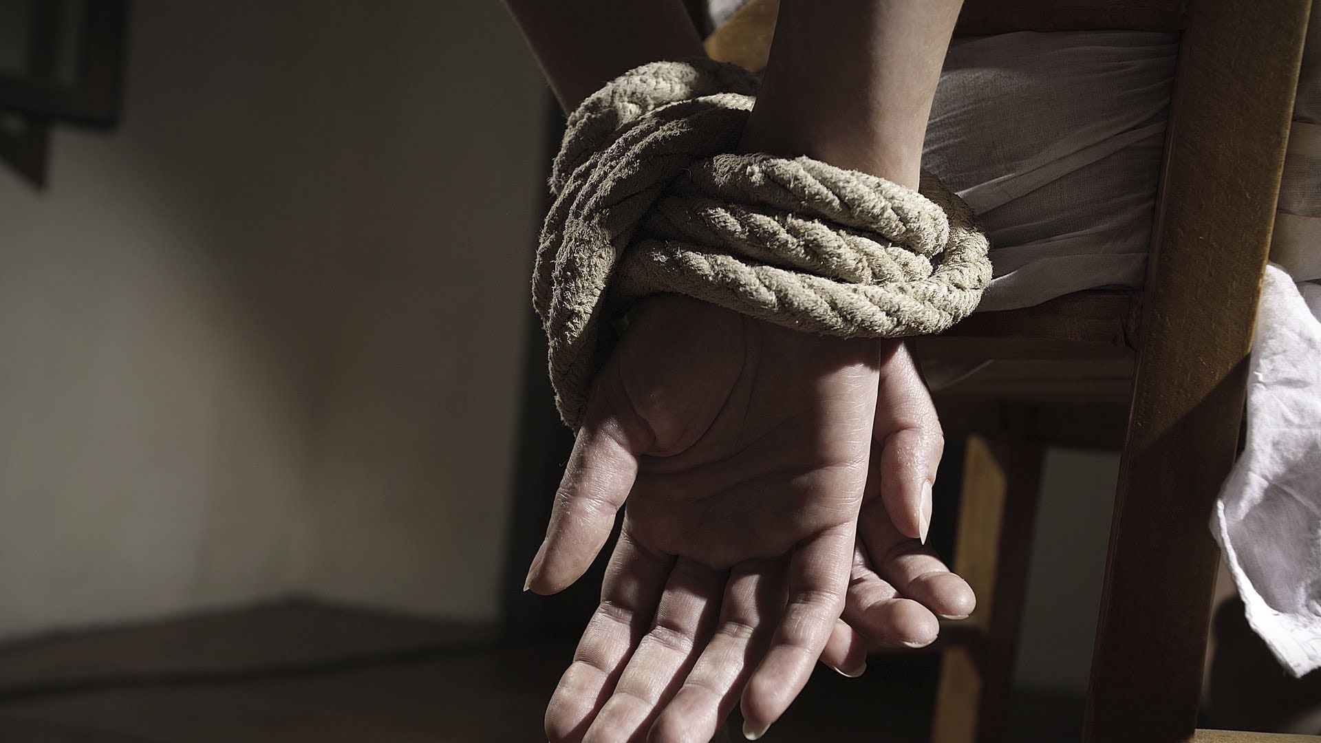Secuestran a mujer de 22 años en Michoacán